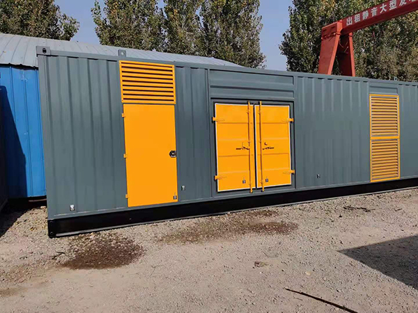 柳州300kw 柴油发电机组用多大的空气开关？